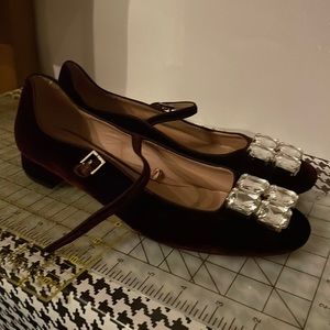 Zara trafaluc burgandy size 39 velvet mary janes jeweled